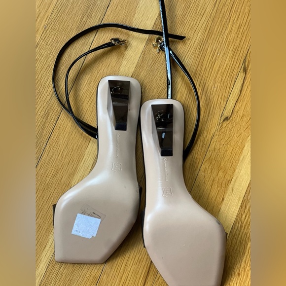 GIANVITO ROSSI "Glass + Vernice" Sandals SZ 6 Black - Picture 7 of 7